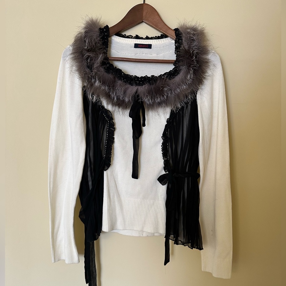 Kenzo sweater with fur collar